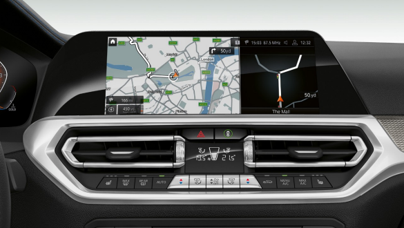 BMW Série 3 Berline, BMW Live Cockpit Professional. Gros plan de l’affichage du poste de conduite de la BMW Série 3 Berline avec BMW Live Cockpit Professional.