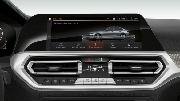BMW Série 3 Berline, Driving Assistant Pack Professional. Gros plan de l’affichage du poste de conduite de la BMW Série 3 Berline avec Driving Assistant Pack Professional.