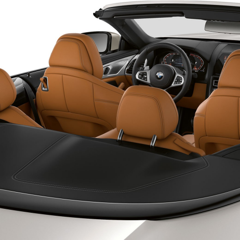 BMW M850i xDrive, intérieur avec capote en tissu ouverte. BMW M850i xDrive, intérieur avec capote en tissu ouverte.