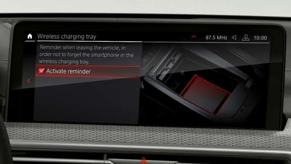 Téléphonie avec recharge sans fil BMW X4 M F98 G02 LCI 2021 BMW X4 M F98 G02 LCI 2021 Facelift Téléphonie avec recharge sans fil