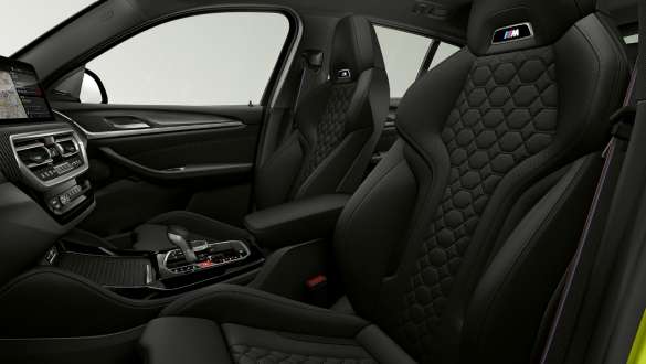 Sièges Sport de la BMW X4 M Competition F98 LCI restylage 2021 BMW X4 M Competition F98 LCI restylage 2021 sièges M Sport habitacle