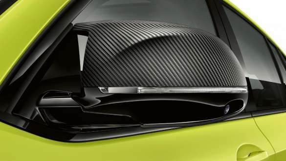 Coques des rétroviseurs extérieurs M Carbon de la BMW X4 M Competition F98 LCI restylage 2021 BMW X4 M Competition F98 LCI Facelift 2021 Sao Paulo Gelb coques de rétroviseurs M Carbon