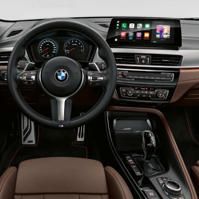 Habitacle de la BMW X2 Modèle Edition M Mesh F39 BMW X2 Modèle Edition M Mesh 2020 F39 habitacle, intérieur