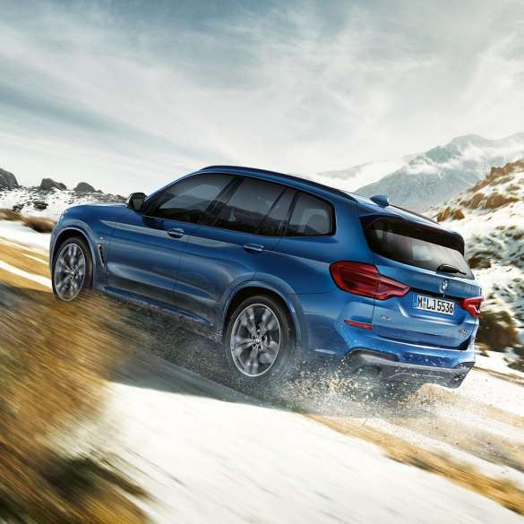 BMW X3 M40i en côte G01 BMW X3 M40i en côte G01