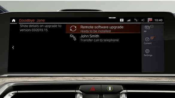 Remote Software Upgrade G07 Remote Software Upgrade : Gros plan du panneau de commande du conducteur G07