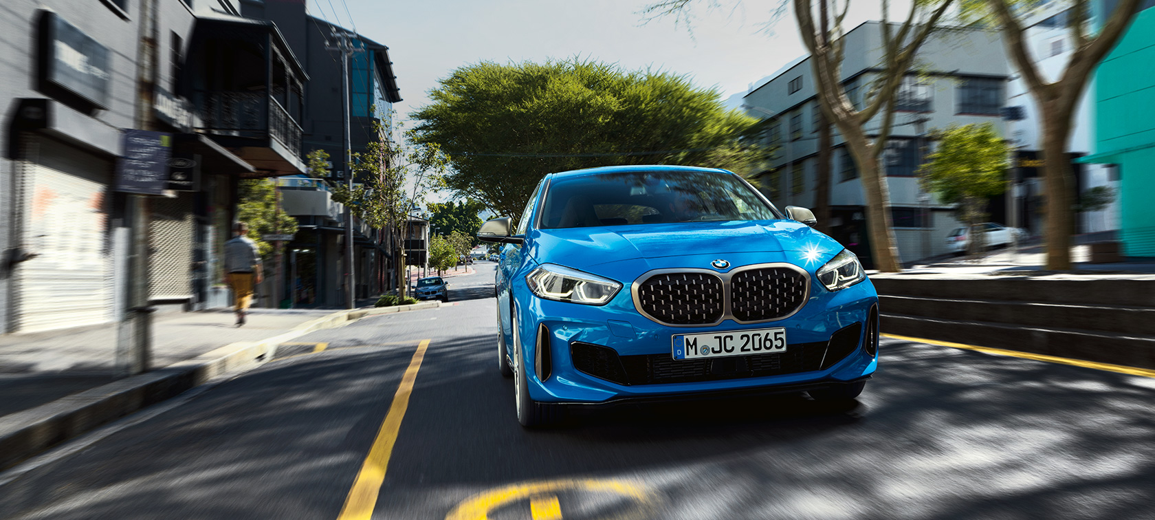 Bmw Serie 1 La Voiture Compacte Et Sportive Bmw Fr