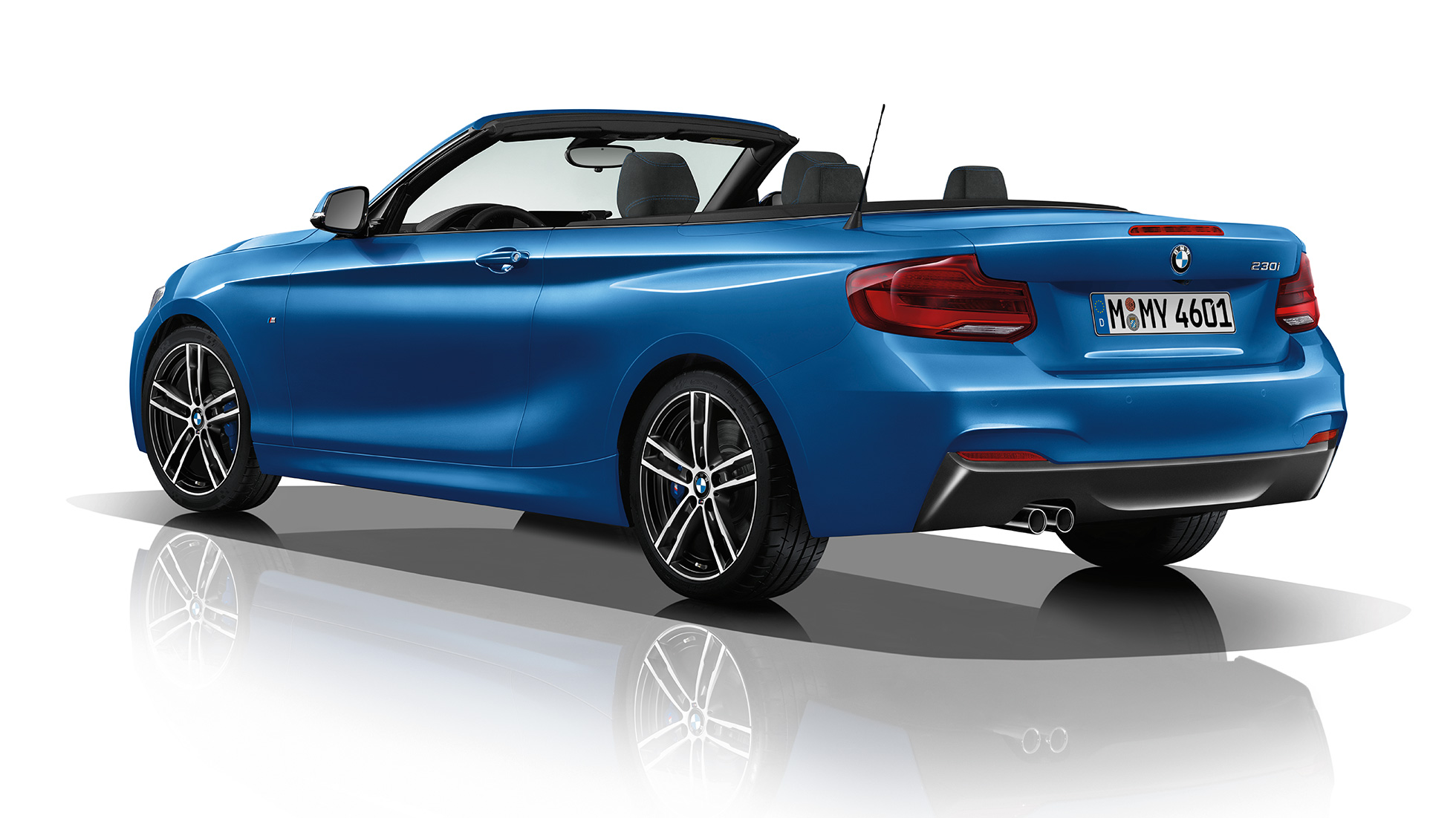 BMW Série 2 Cabriolet, Modèle M Sport, vue de trois quarts de la poupe BMW Série 2 Cabriolet, Modèle M Sport, vue de trois quarts de la poupe