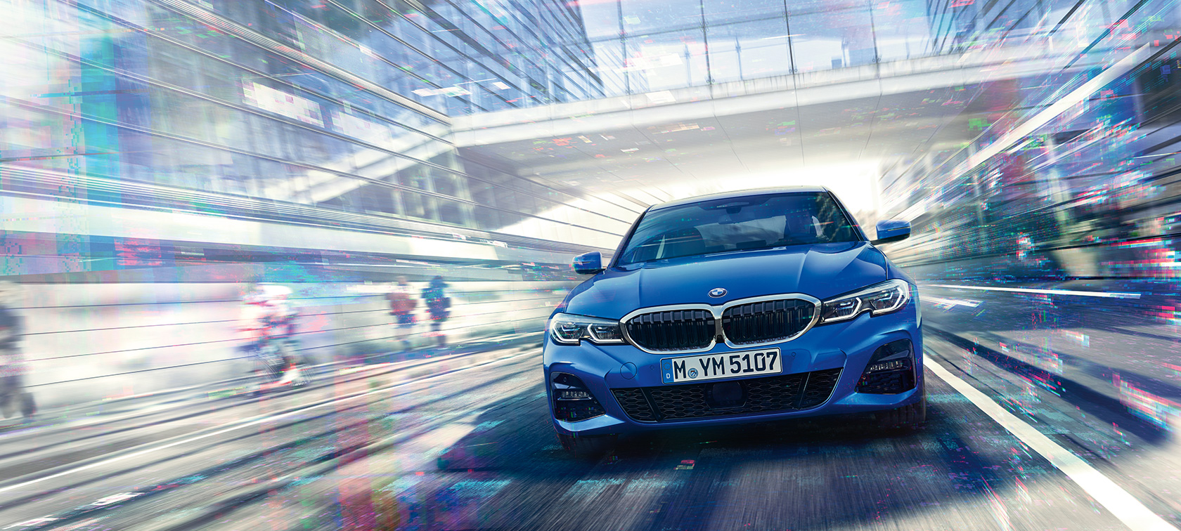BMW Série 3 Berline G20 BMW Série 3 Berline (G20) Portimao blau métallisé, vue avant, en mouvement G20.