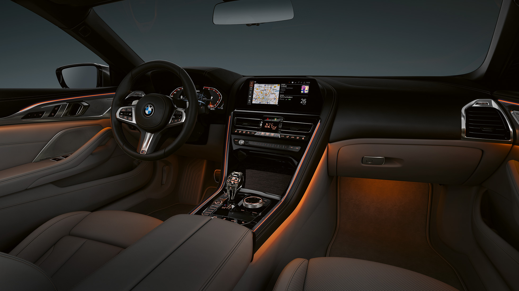 BMW M850i xDrive, intérieur, éclairage d’ambiance G14. BMW M850i xDrive, intérieur, éclairage d’ambiance G14.