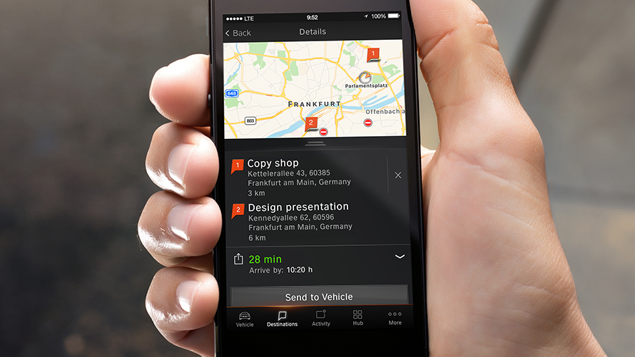 Programmez vos futurs trajets à distance. Envoyer via l'application son futur itinéraire pour lancer au démarrage de la voiture.
