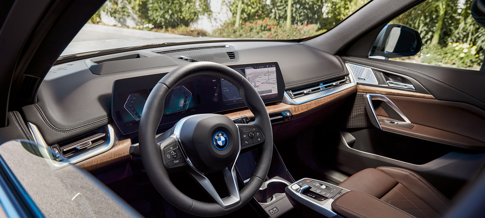 SUV compact électrique BMW iX1 U11 BEV vidéo intérieur design SUV compact électrique BMW iX1 U11 BEV intérieur design aperçu en vidéo