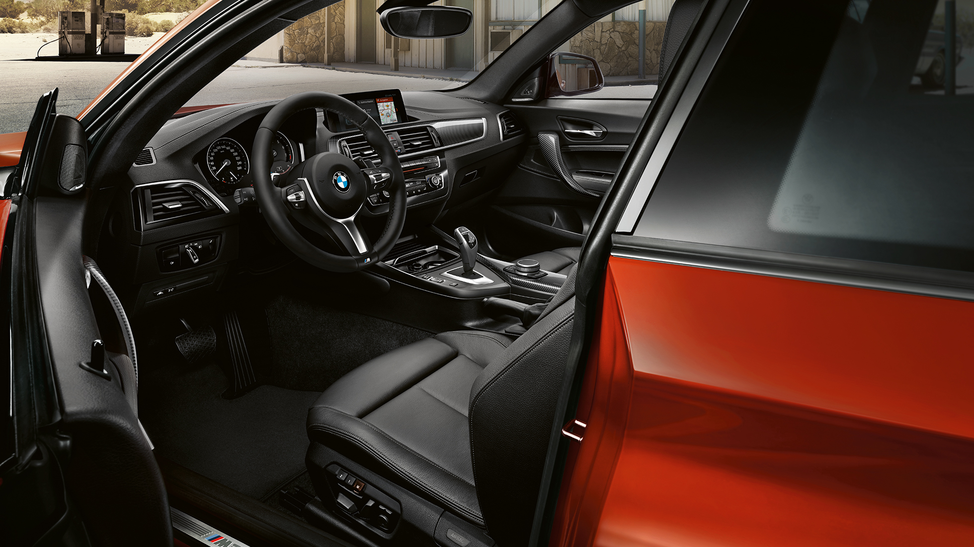 Poste de conduite, BMW M240i Coupé F22 Poste de conduite BMW M240i Coupé F22 2017 Sunset Orange metallic, habitacle