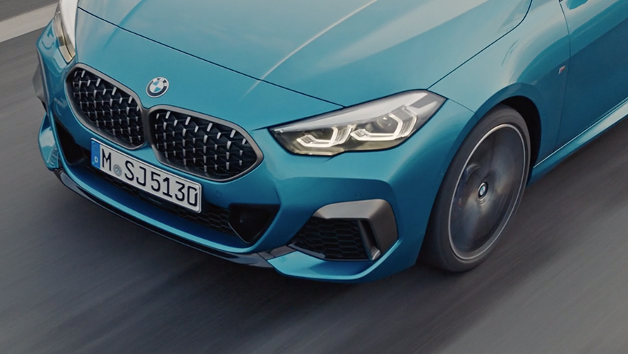 Vidéo BMW M235i xDrive Gran Coupé F44 Vidéo BMW M235i xDrive Gran Coupé 2020 Black Sapphire metallic F44