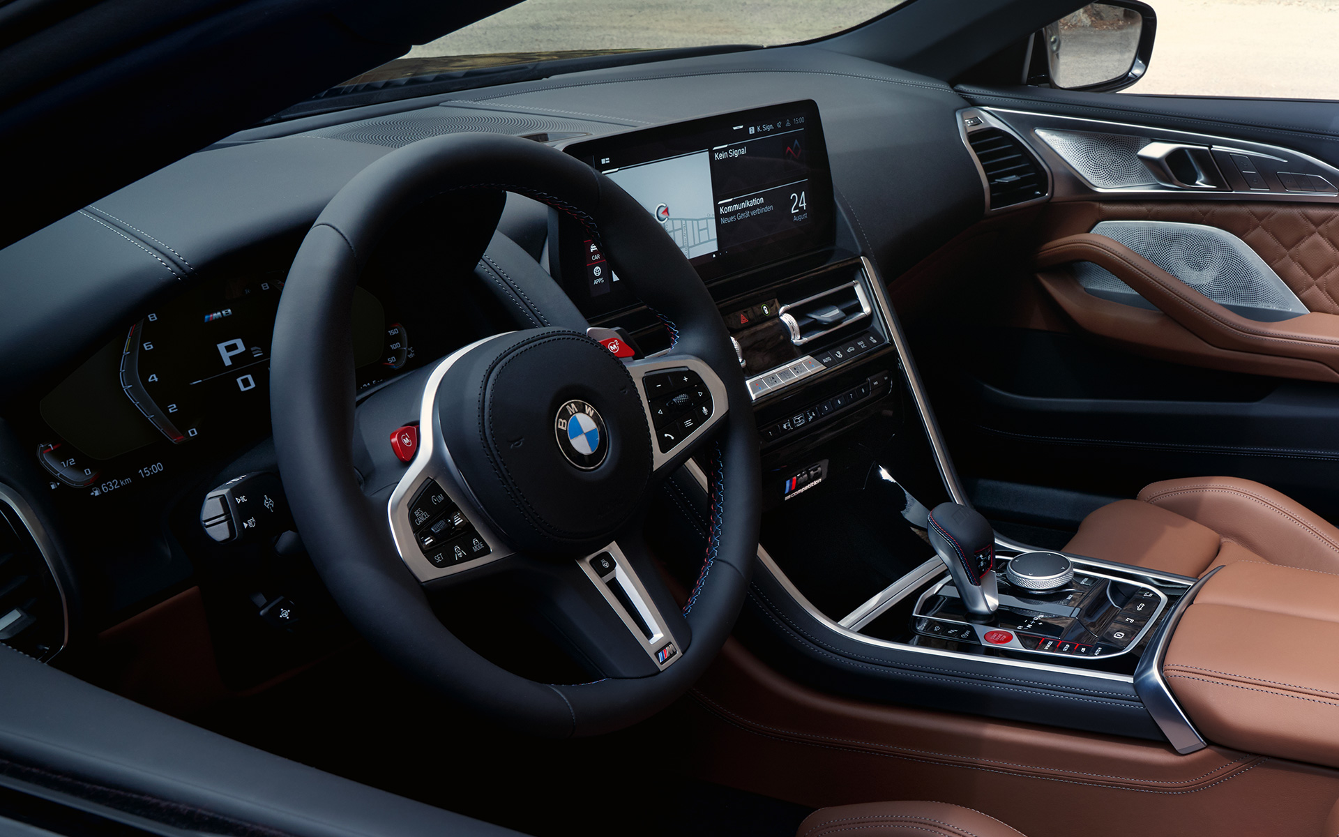 Poste de conduite de la nouvelle BMW M8 Competition Cabriolet F91 LCI restylage 2022