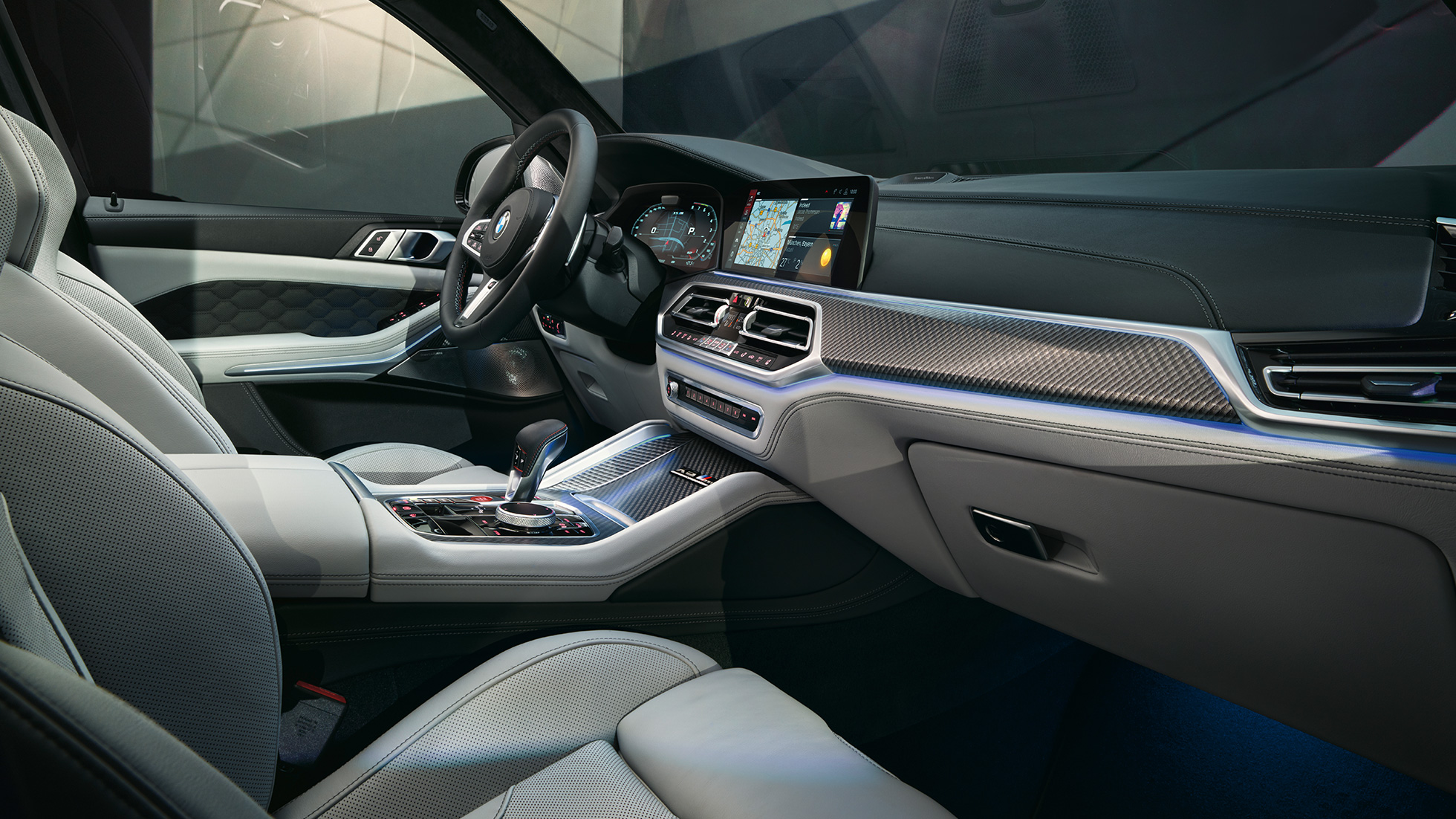 Console centrale de la BMW X5 M Competition avec sélecteur de vitesse M F95 Console centrale de la BMW X5 M Competition avec sélecteur de vitesse M, intérieur F95