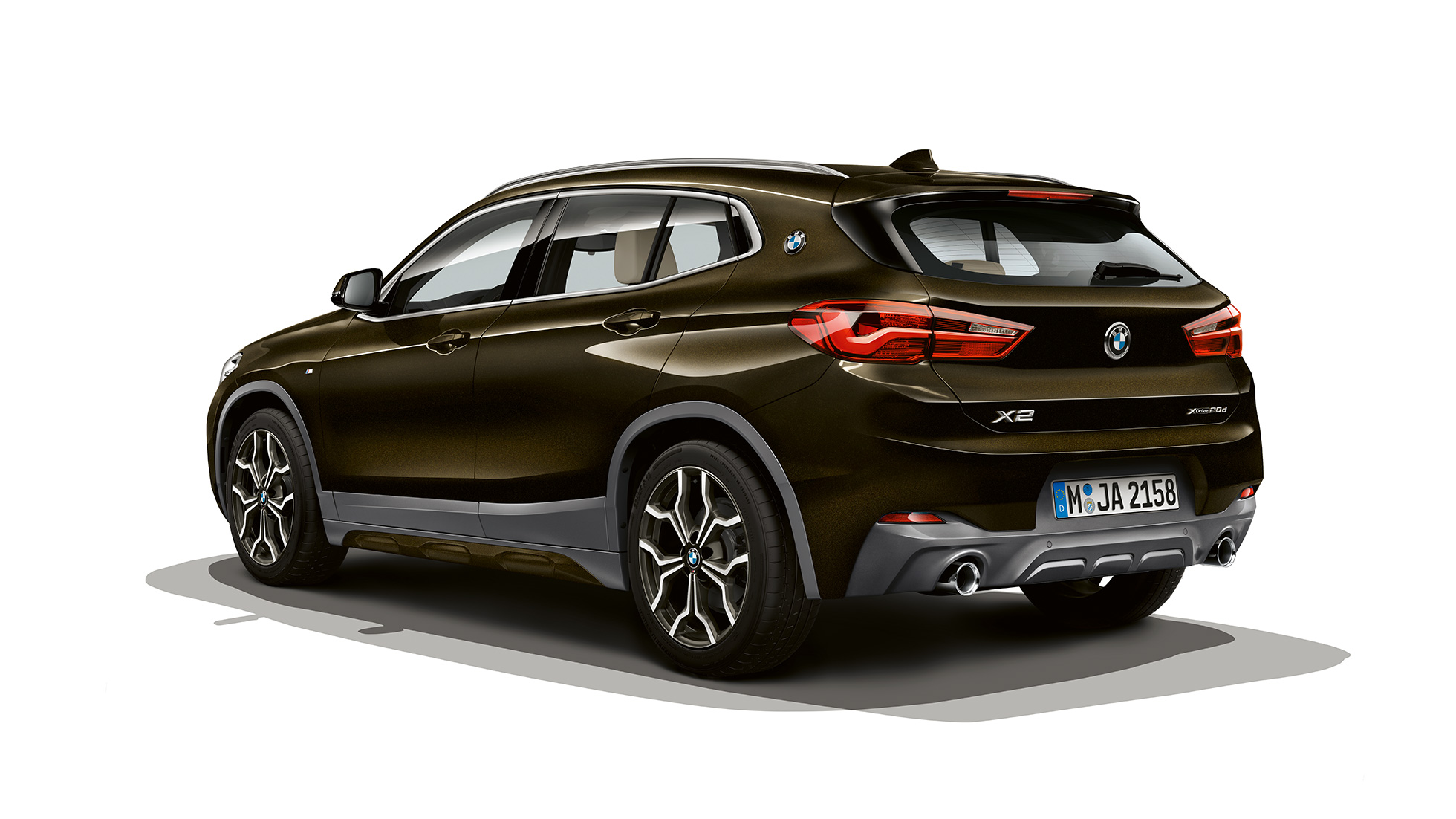 BMW X2 sDrive20i Modèle M Sport X vue de trois quarts avant F39 BMW X2 sDrive20i Modèle M Sport X 2018 F39 en Sparkling Storm Brillanteffekt vue de trois quarts avant