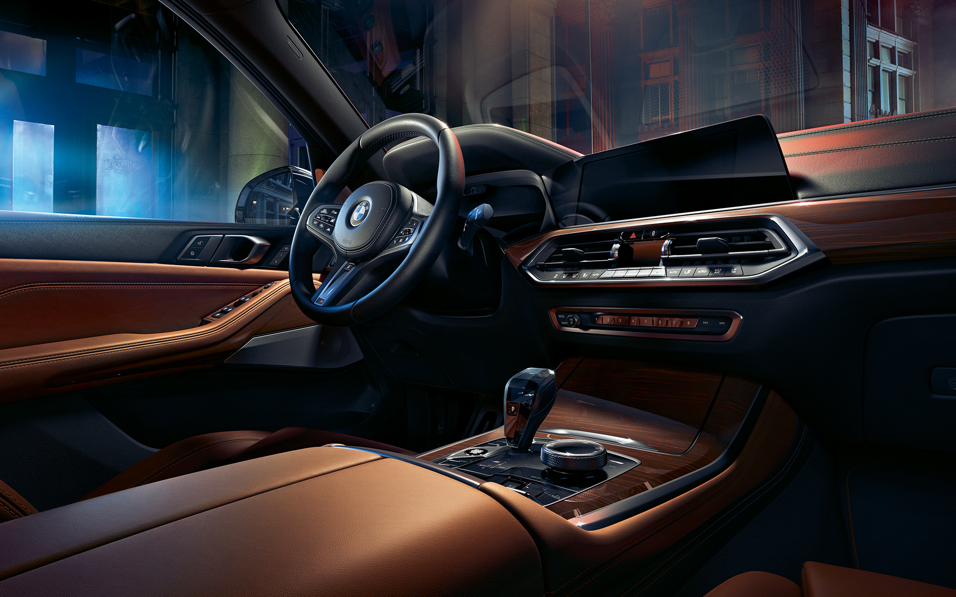 Habitacle de la BMW X5 SUV G05 Poste de conduite, tableau de bord et console centrale de la BMW X5 SUV G05