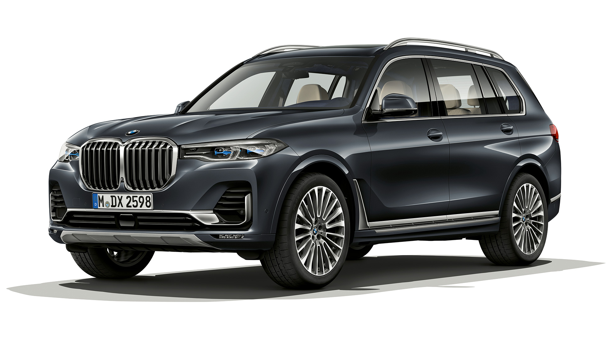 BMW X7 SUV design Pure Excellence G07 Vue de trois quarts avant en studio de la BMW X7 SUV en design Pure Excellence G07