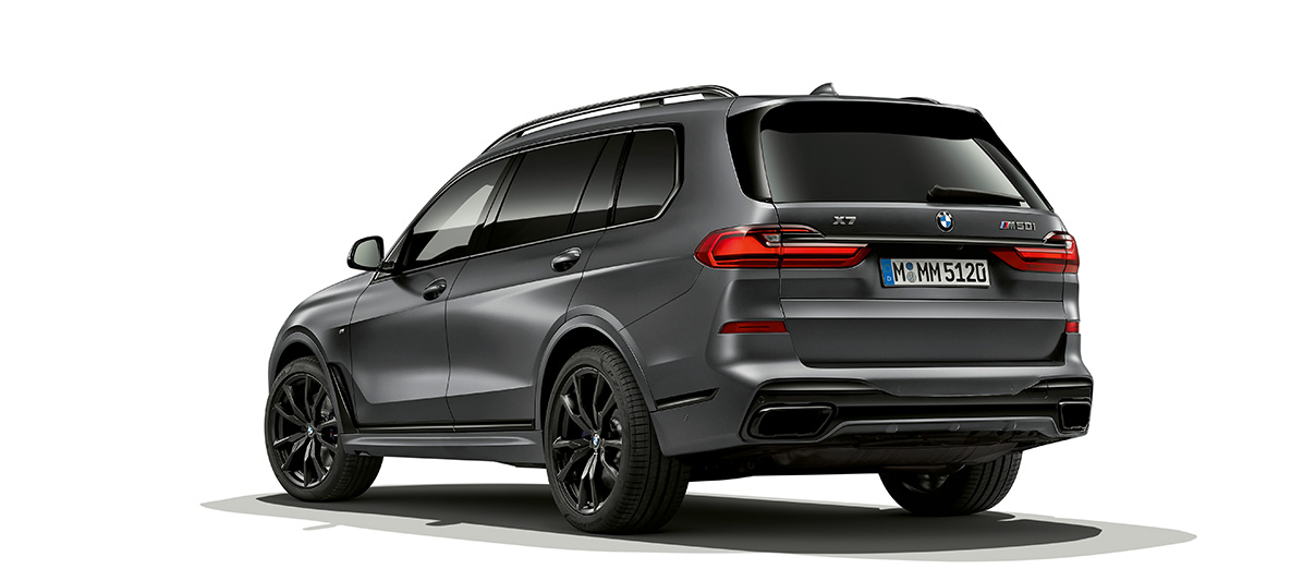 BMW Dark Shadow Edition, vue de trois quarts arrière G07 BMW X7 SUV G07 Dark Shadow Edition, vue de trois quarts arrière G07