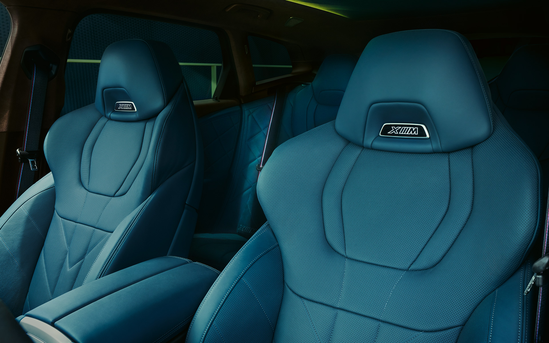 BMW XM G09 Cuir Merino BMW Individual avec détails exclusifs Deep Lagoon BMW XM Cuir Merino BMW Individual avec détails exclusifs Deep Lagoon