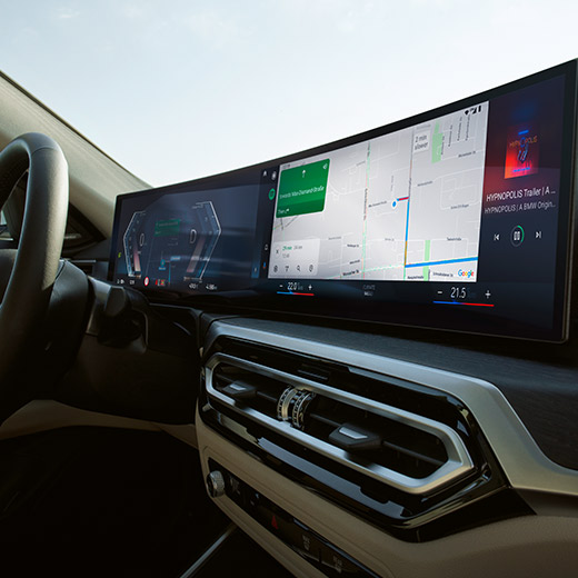 Itinéraires optimisés pour la recharge sur le BMW Curved Display