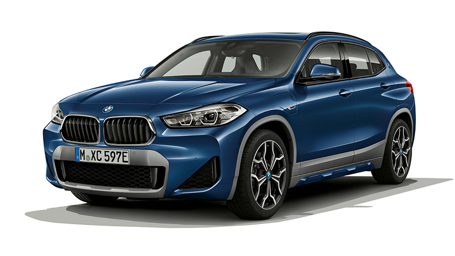 BMW X2 xDrive25e F39 PHEV Vue de face 3/4 à l'arrêt