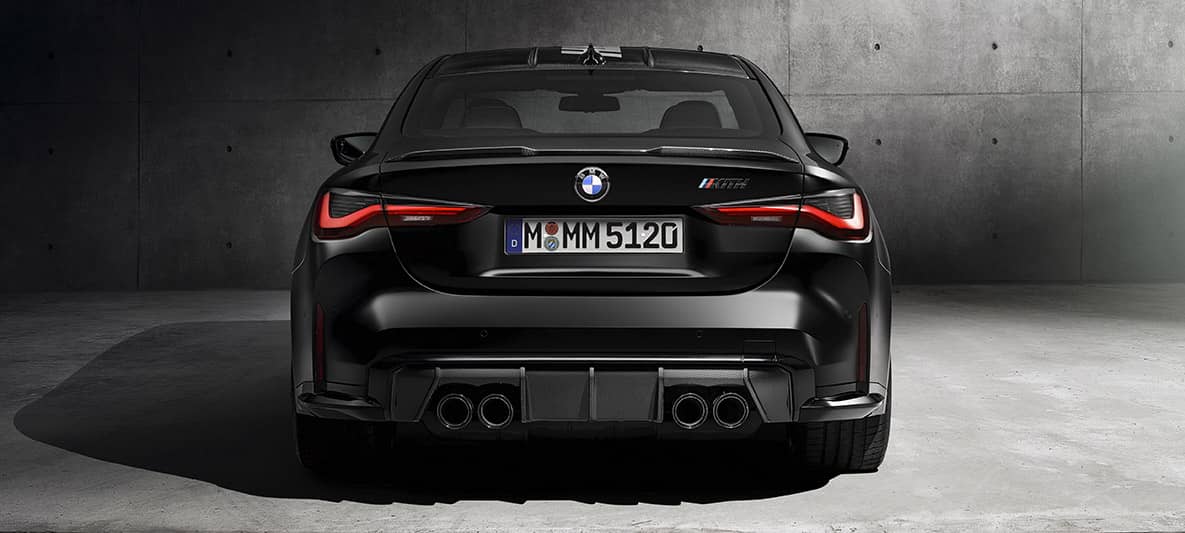 BMW M4 Competition x KITH Edition vue arrière BMW M4 Competition x KITH Edition vue arrière