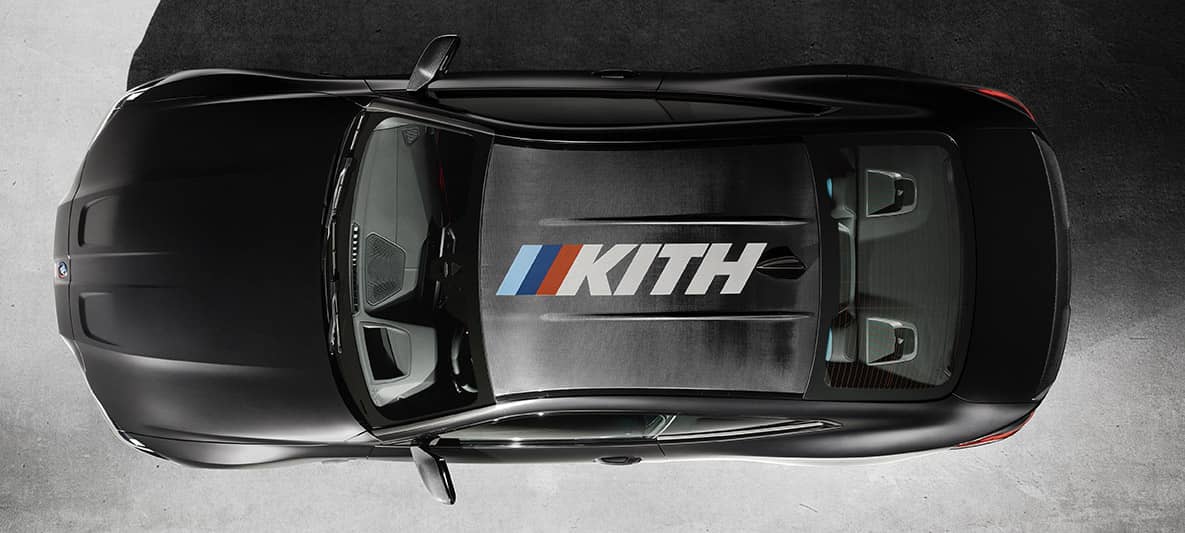 BMW M4 Competition x KITH Edition vue plongeante BMW M4 Competition x KITH Edition vue plongeante