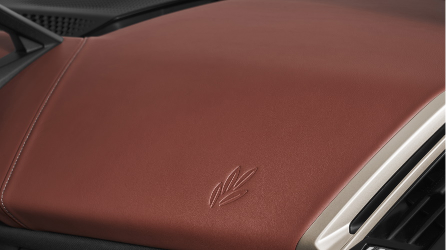 Le cuir de la BMW iX est tanné avec des extraits de feuilles d'olivier.