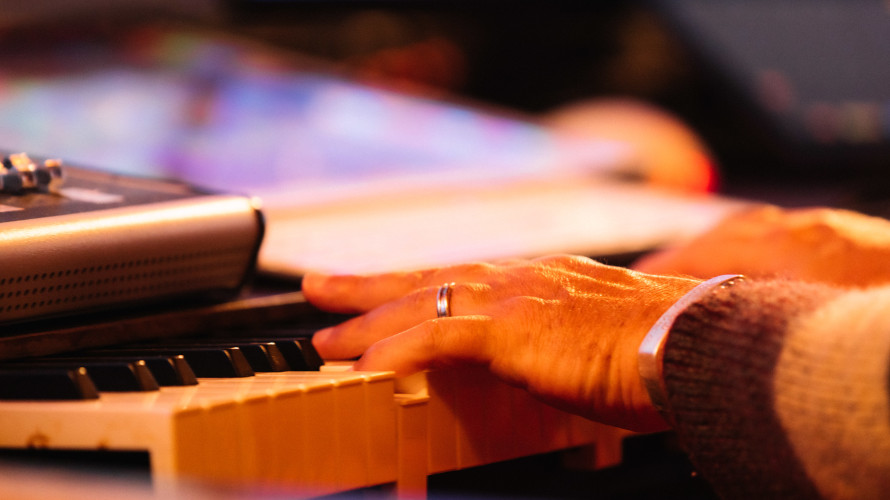 Hans Zimmer compose le son qui vous fera vibrer demain… 