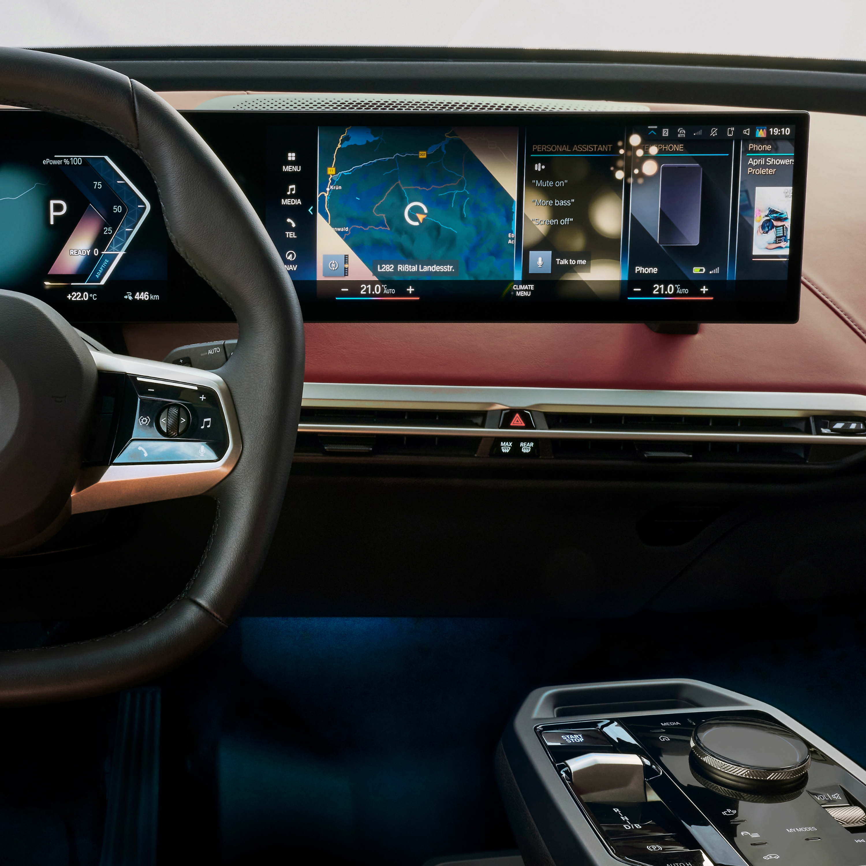 Vue détaillée de l’écran BMW avec applications